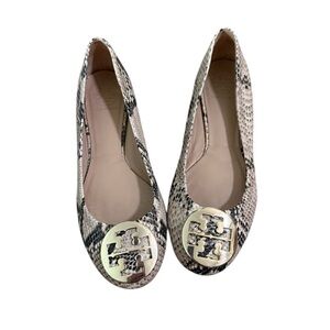 Tory Burch Black and Cream Patterned Flats